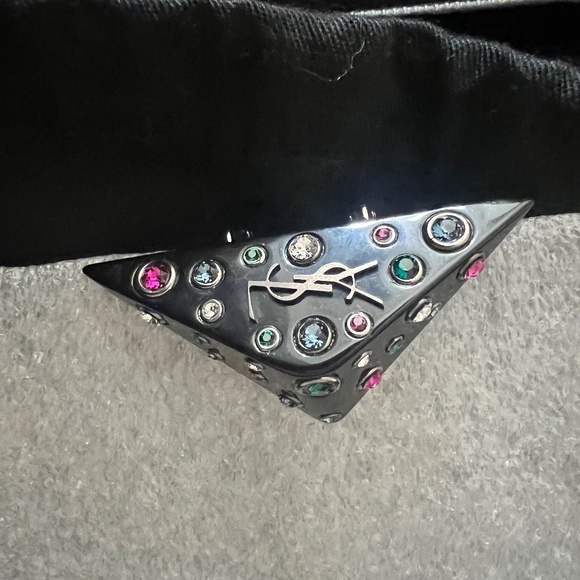 Authentic YSL earrings clip on - Picture 3 of 5